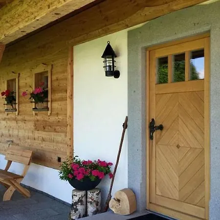 Schoenbuchet מאוט